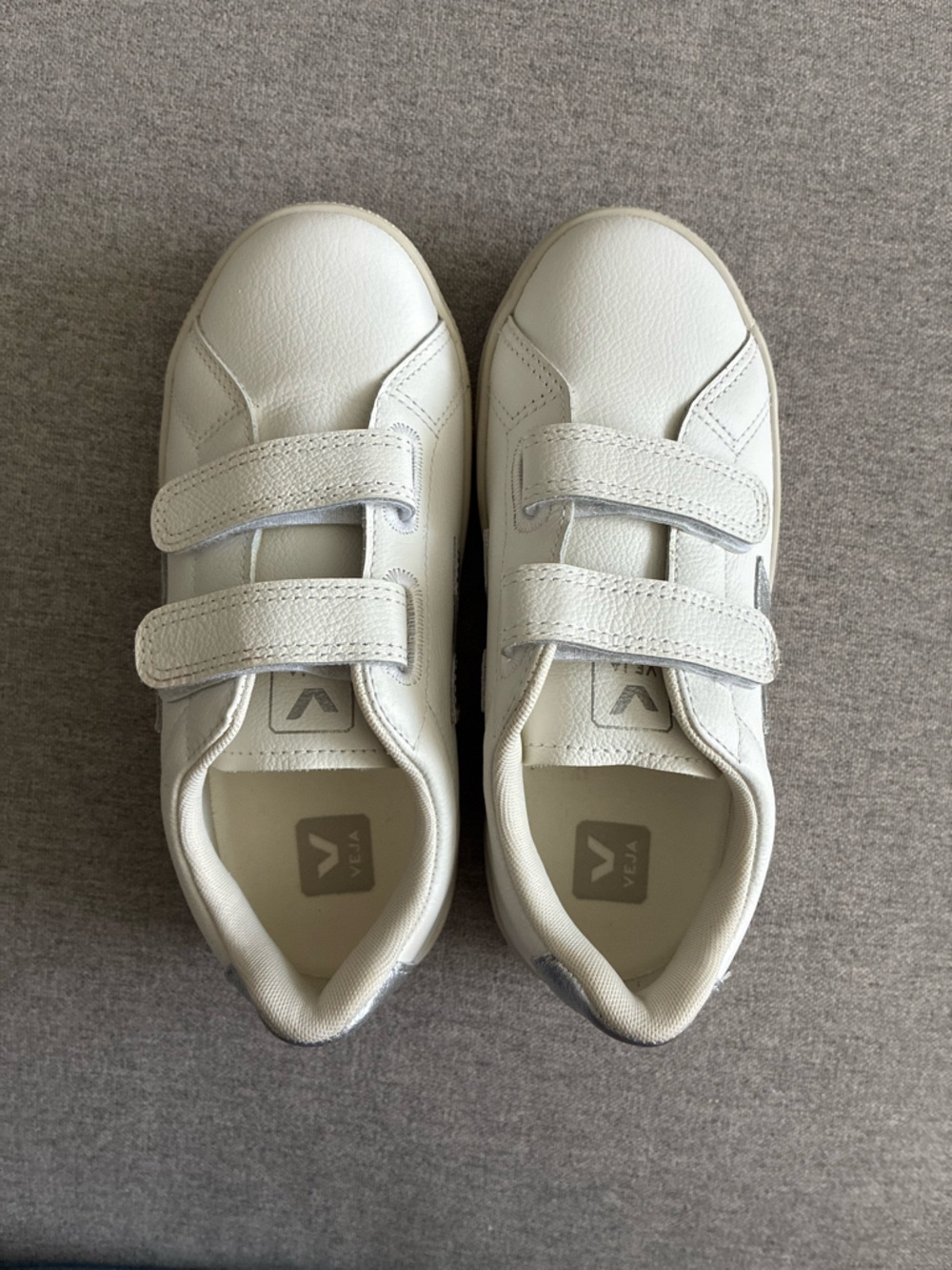 Veja Kids White Leather Velcro Sneakers